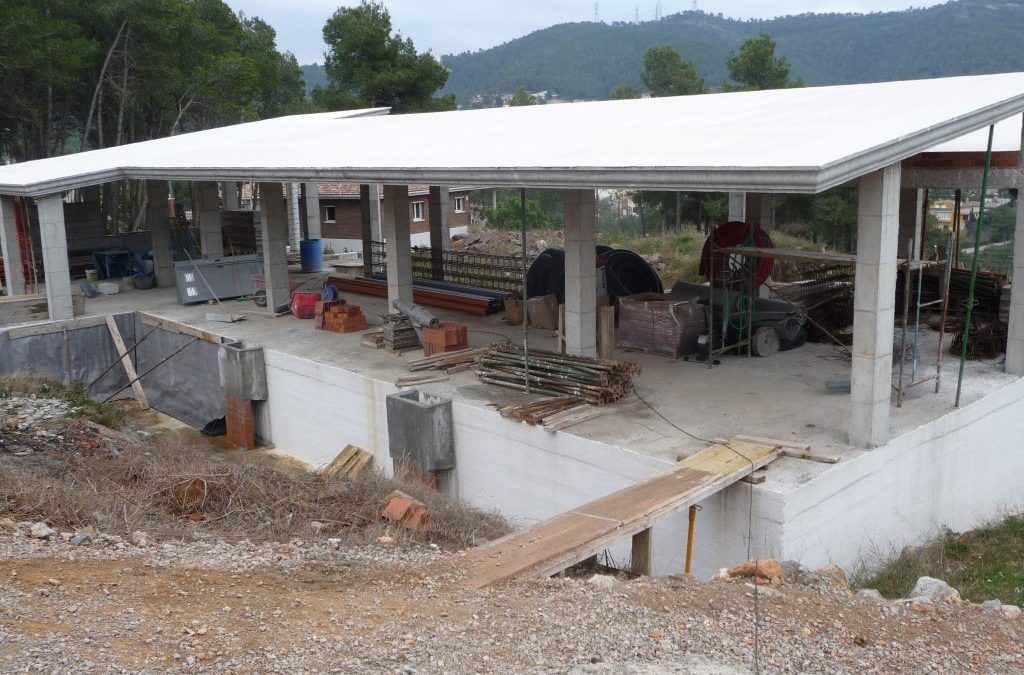 Muro de contención edificación Vallirana
