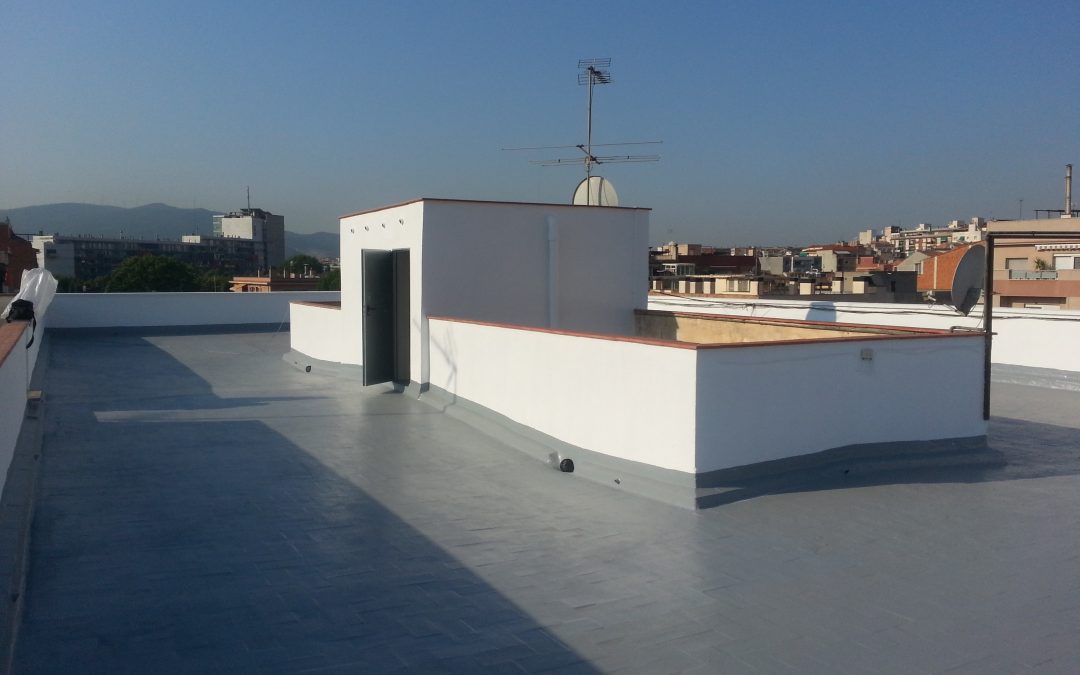 Cubierta comunitaria de C/ Aureli Maria Escarre, Mollet